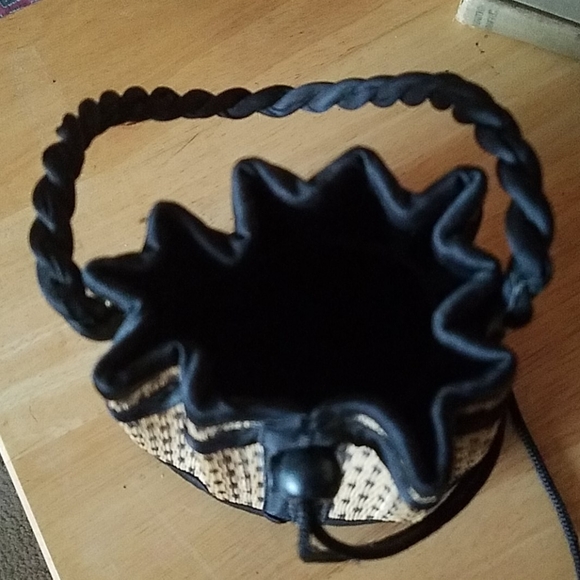 Super cute bamboo purse - Picture 3 of 6